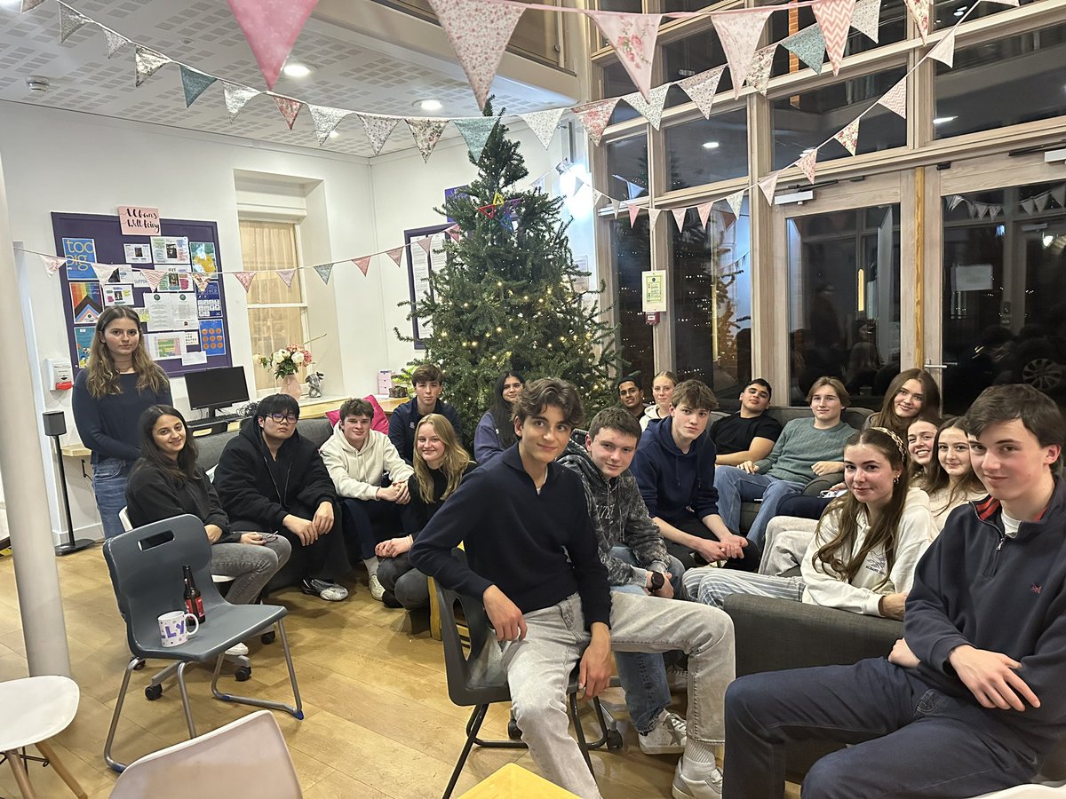 The Lower Sixth had a lovely social last night with <a href="/BartleFrereHse/">Bartle Frere</a> Thank you for coming.