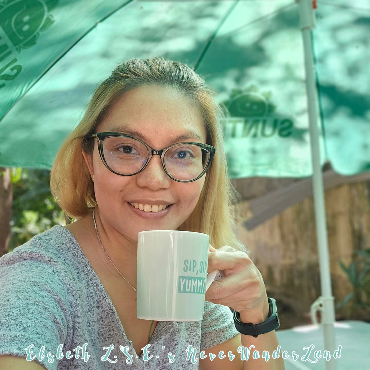 ElsbethLSE's tweet photo. #CoffeeOfTheDay - #InstantCoffee by #Nescafe

It has been a while... It's simply nice to have my #CoffeeBreak with Mami sa ilalim ng mga puno sa gitna ng kasukalan sa likod ng bahay. 😁😁😁

#CoffeeIsLife #NoLipstick #NoMakeUp for #CoffeeBreaksAtHome https://t.co/q1m3VMnnBL