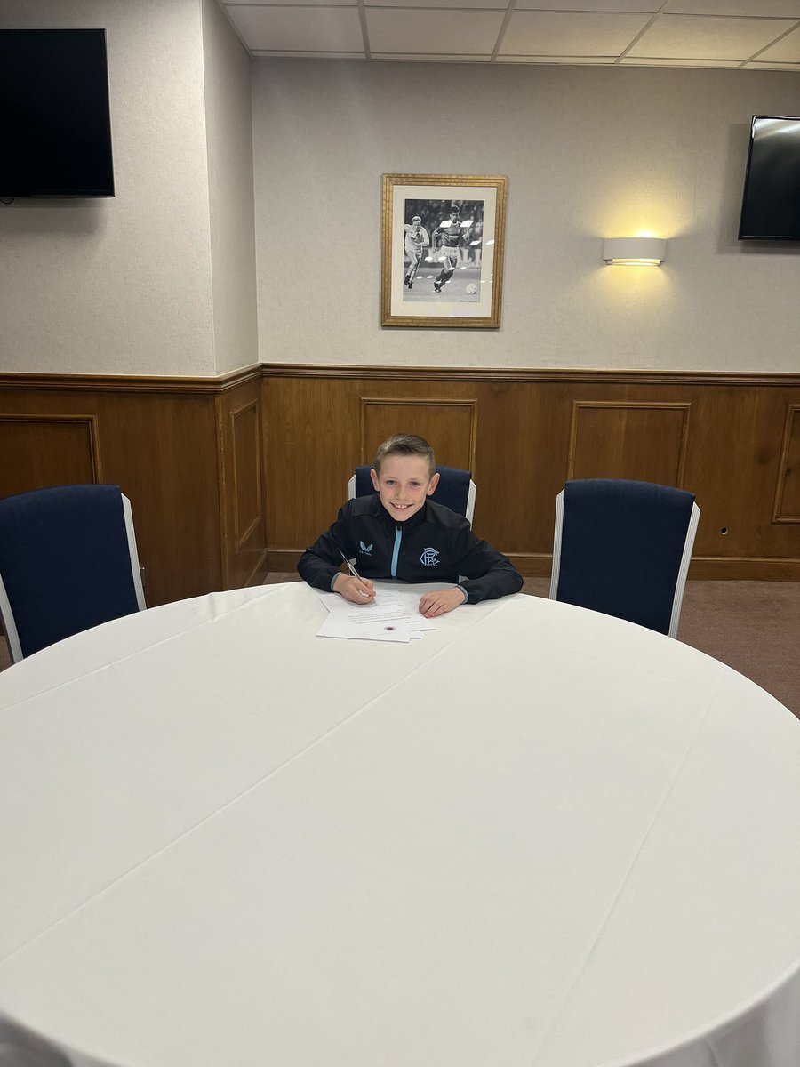 Keep working hard wee guy proud of you son ⚽️🔴⚪️🔵💪<a href="/OmozikA1981/">OAmanda</a>