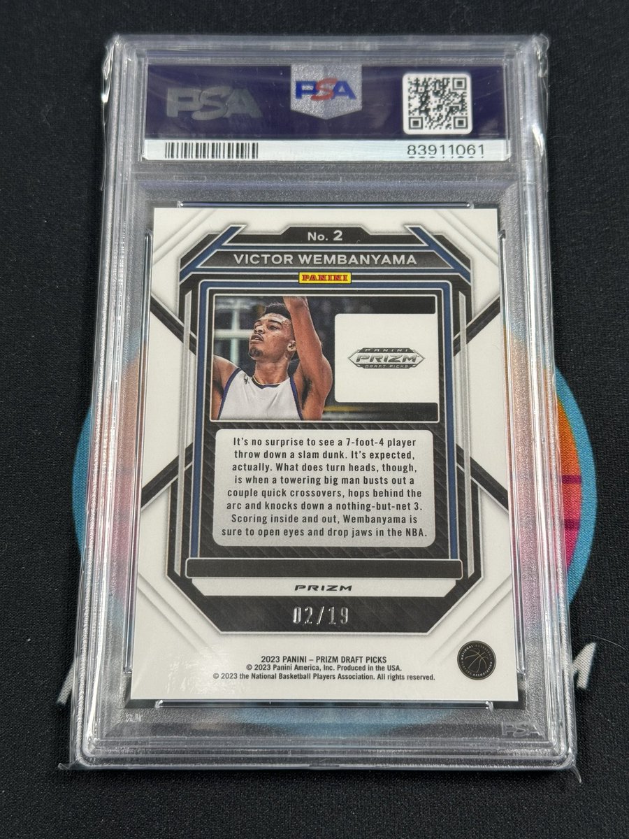 RunGoodLife's tweet photo. Wemby FOTL Blue shimmer /19 PSA 10

$6k firm. 

Gold psa 10 did $12.5k, snakeskin ssp psa 10 did $3500, green choice raw /8 did $6800. https://t.co/NMrnD3cAJU