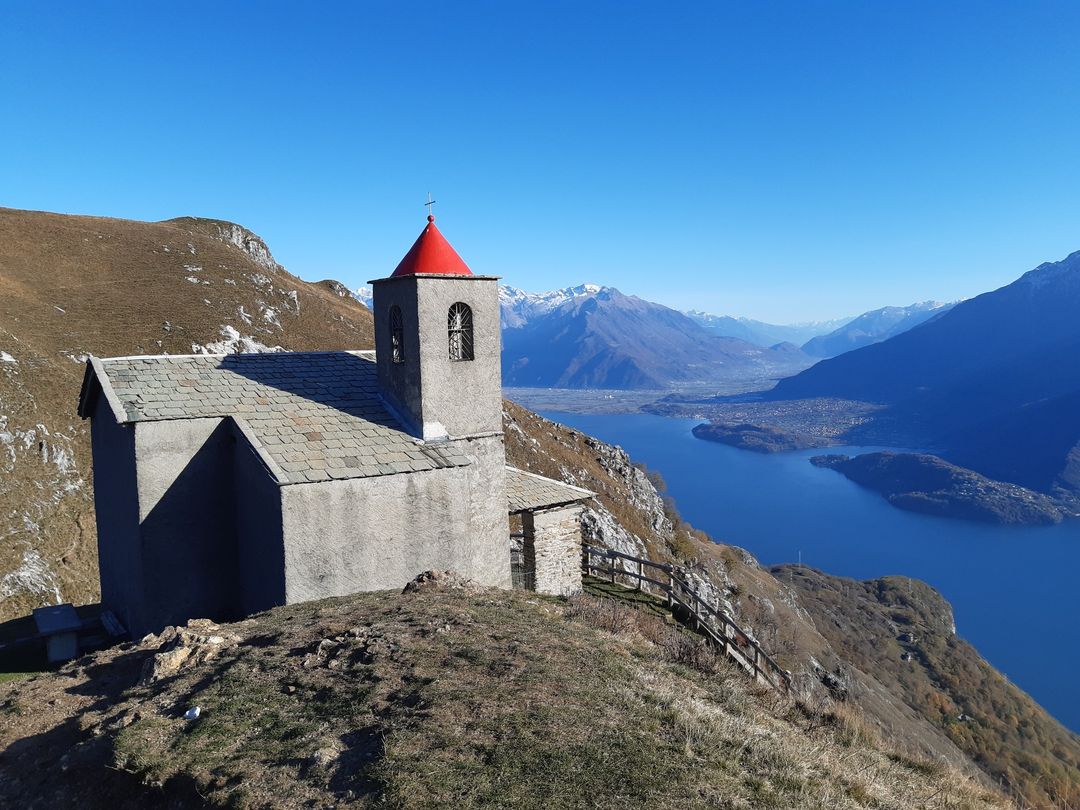 Saliinvetta's tweet photo. Un buongiorno con la Chiesetta di San Bernardo, Musso (Co)
Meraviglioso vero? 😍
📍 https://t.co/Xv03xAuPNT

#chiesasanbernardo #musso #lagodicomo #fotomontagna https://t.co/MdMPHxdqRd