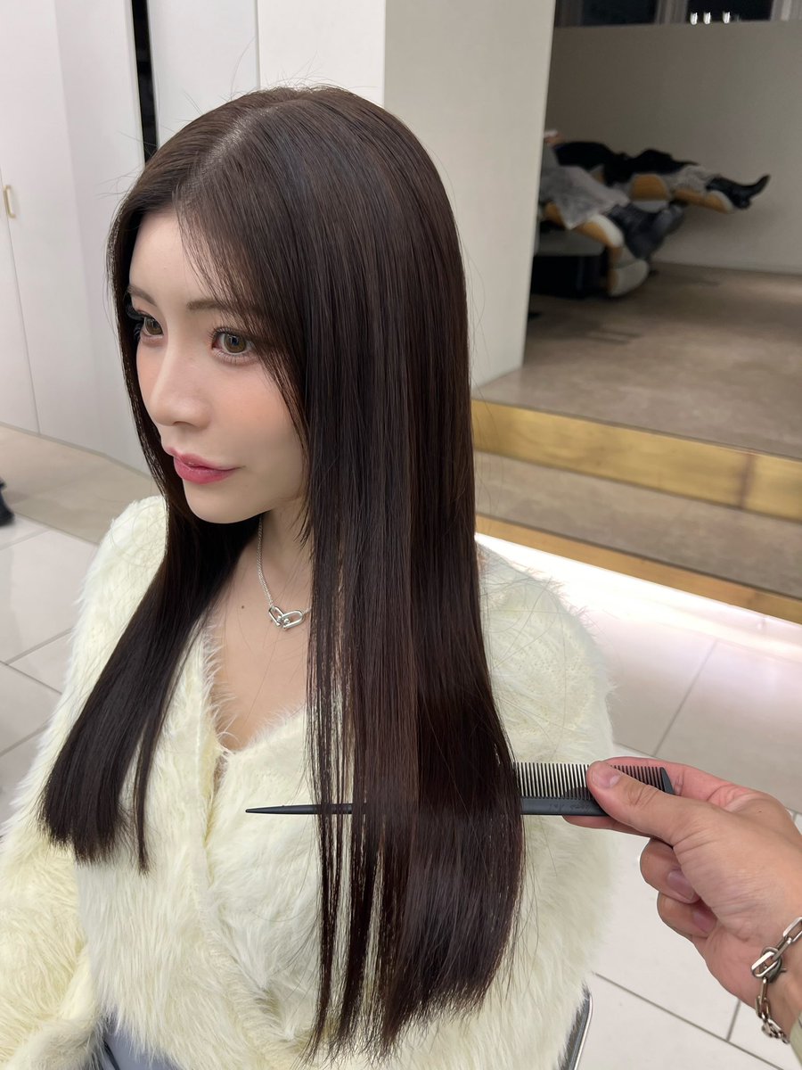 美容院行ってきたよ✌🏻サラツヤ