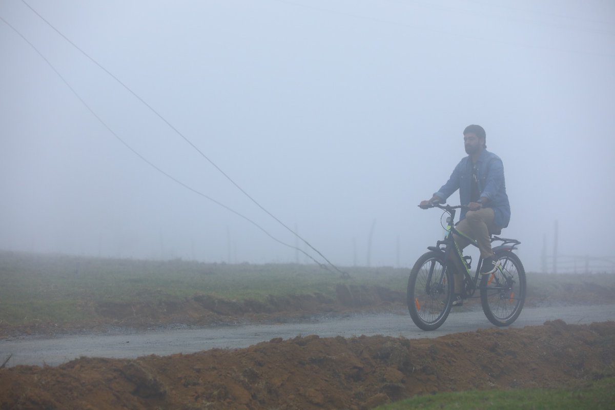 காதலைச் சுமந்த
சுமக்கும்
சுமக்கப்போகும்
எல்லோருக்குமான
உணர்வின் இயல்பை
சொல்ல வரும்
கதைக் கவிதையாய்
2024 பிப்ரவரி
இரண்டாவது வாரத்துக்குள்
உங்களின் பார்வைத் திரையில்
அஜயன்பாலாவின்
மைலாஞ்சி....
#AjayanBalasMYLANJI
<a href="/ajayanwordstar/">ajayan bala</a> <a href="/Sreeramkarthick/">actor SriRam Karthick</a> <a href="/KurupKrisha/">Krisha Kurup</a>  <a href="/onlynikil/">Nikil Murukan</a>