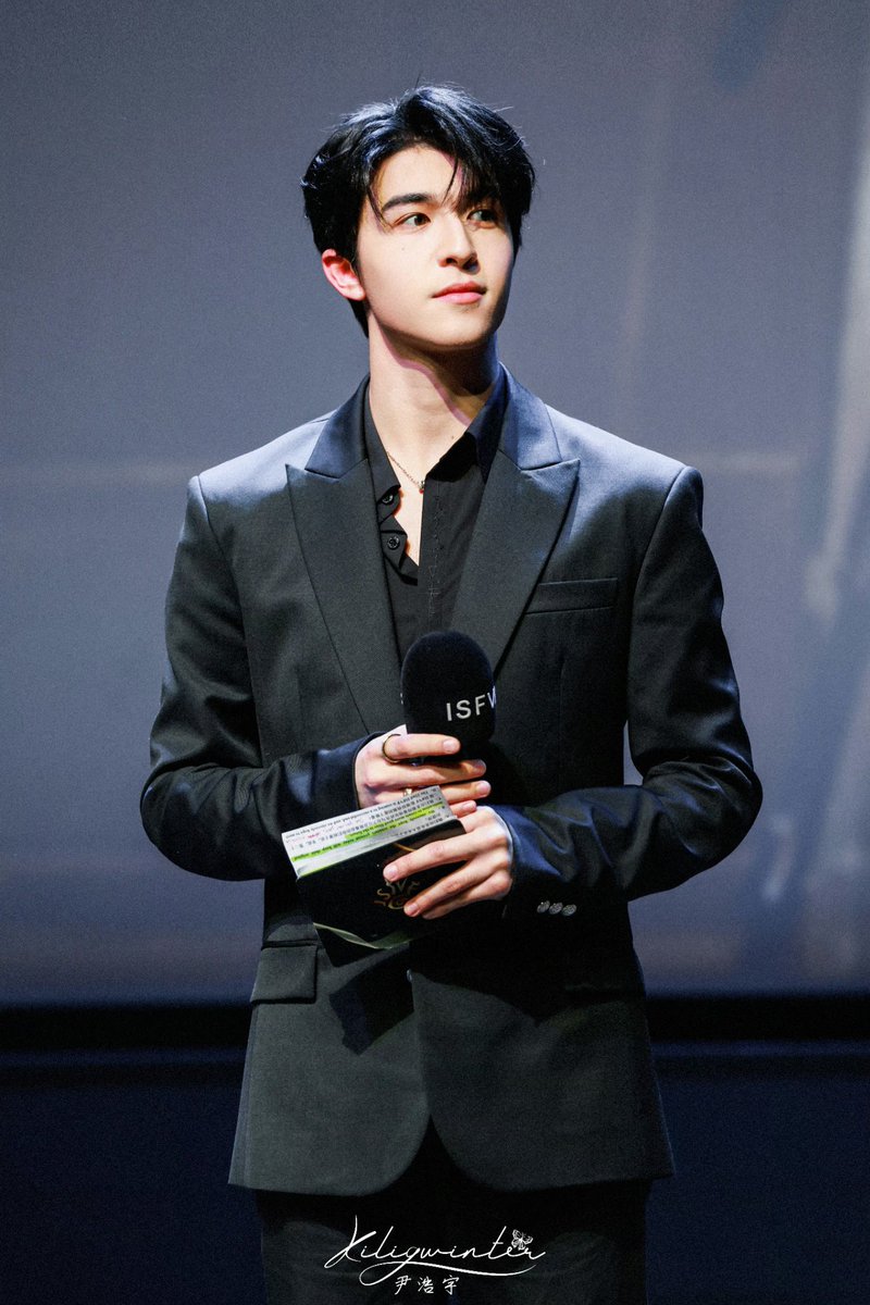 realhoneybee_'s tweet photo. @Balmain @patrick_pppat He was looking incredible! A true Balmain Prince!
@patrick_pppat @balmain
#PATRICKxBALMAIN #BALMAIN
#BALMAINRE24 #BALMAINARMY
#แพทริค #PatrickFinkler
#尹浩宇 #YinHaoyu #แพทริคณัฐวรรธ์ https://t.co/BaBcnmM26m