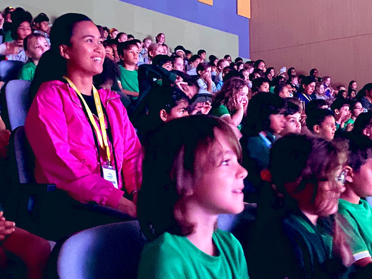 ArborPrimary's tweet photo. Day 2 of @S4KInternationl and what a treat to have #PeterPan🧚🎭🏴☠️ in our #ArborAuditorium🎭- once again #inspiring our students across Key Stage 1 and 2 with the #performingarts🎼🎭 here @ArborDubai💚. We remain #enoughforallforever🌿 in the opportunities we create! 🙏🏼🌿🏆 https://t.co/hN6R2b4DSn