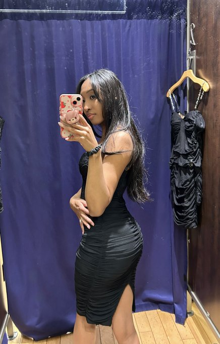 Can&rsquo;t believe how good my ass looked in this dress https://t.co/yfjMp1ZZNL