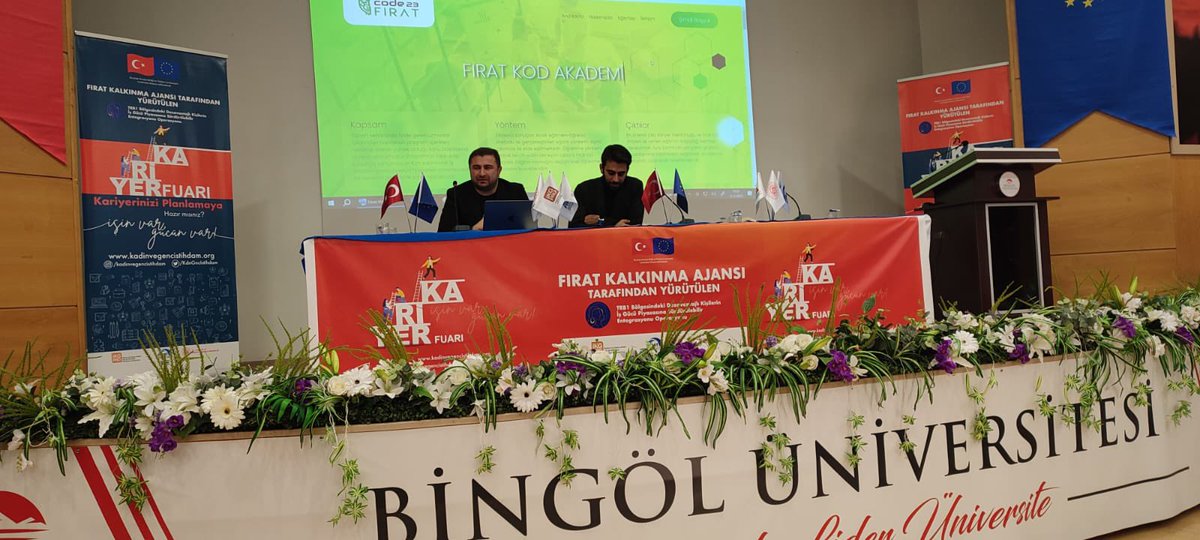mustafaulas's tweet image. Fırat Kalkınma Ajansı tarafından Bingöl Üniversitesinde organize edilen Kariyer Programı
#code23 #firatkalkinma #ajansi #bingoluniversitesi #firatuniversitesi