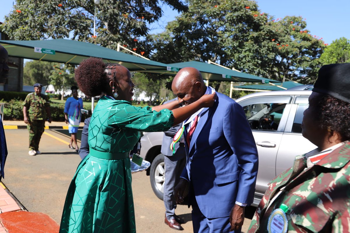 tenpKE's tweet photo. The Chief Guest, CS Education Hon. Ezekiel Machogu arriving ahead of the 18th Graduation Ceremony 
#18thGraduation https://t.co/Xu5f2Vie1v
