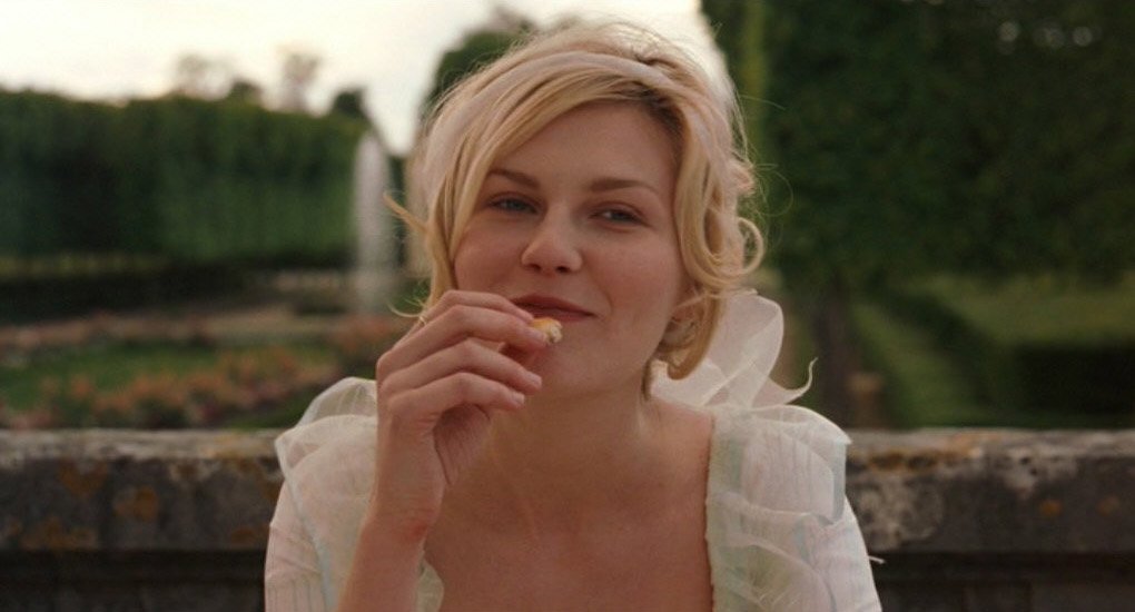 TheCinesthetic's tweet photo. marie antoinette (2006) dir. sofia coppola https://t.co/mrHojG11Ms
