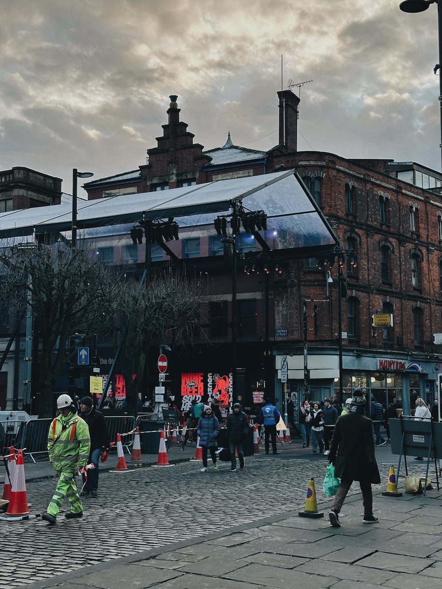 kylebc86's tweet image. ‘Chic Manchester’ @CHANEL - pretty cool temporary structure along Thomas Street - would be really cool to have similar structures along pedestrianised streets in the city
