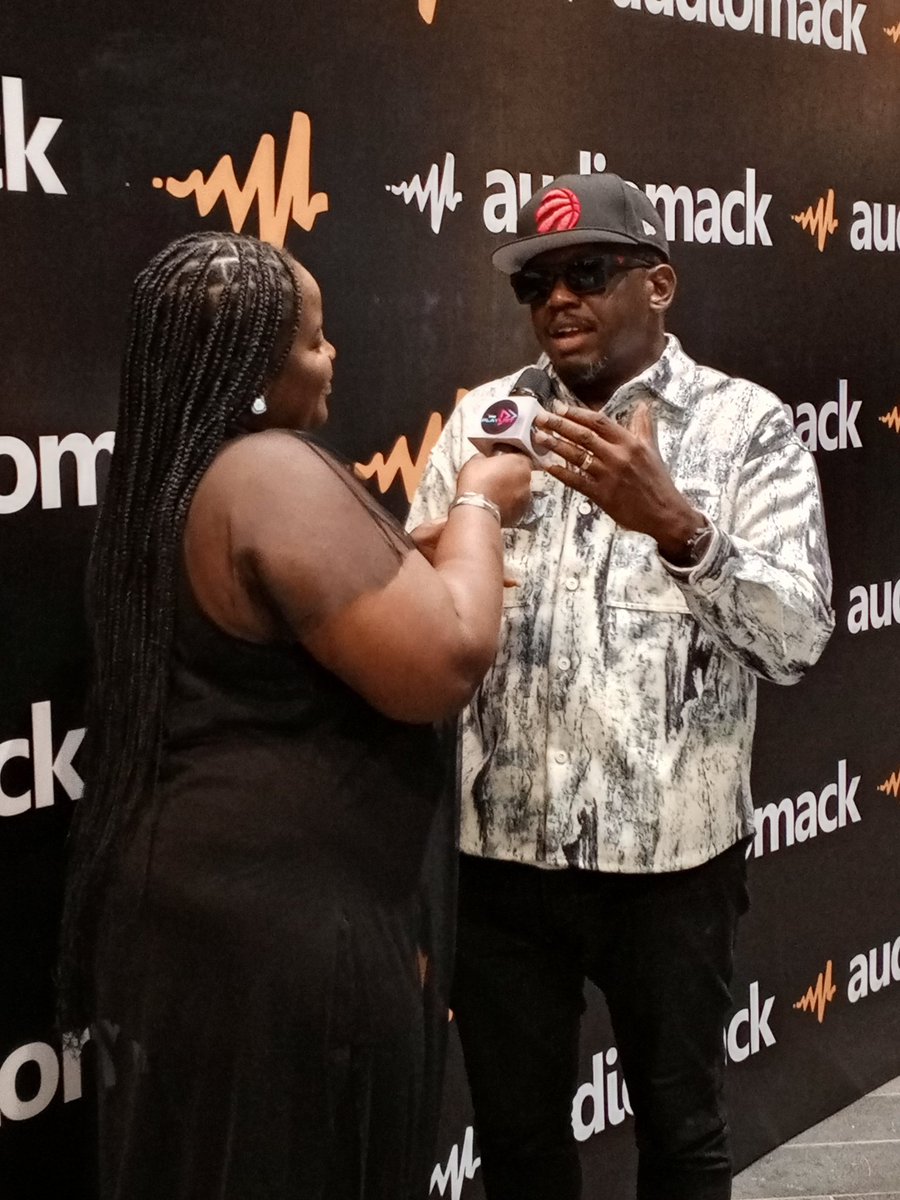Oga boss @illBlissGoretti and @bybisasa having a chat at the
#keepthebeatgoing session organised by Audiomack