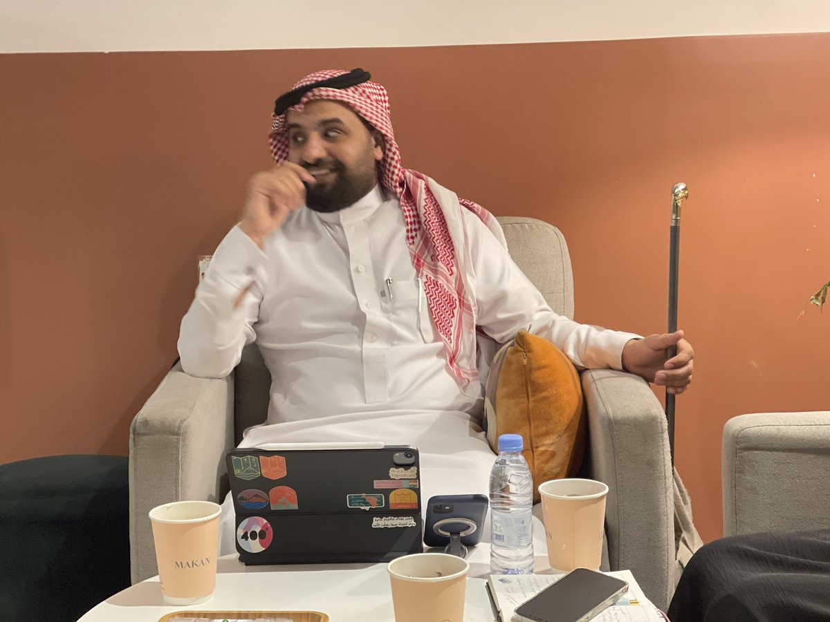 HarfTeam1's tweet photo. في ليلة من ليالي حَرف المزدانة
تزامنًا مع اليوم العالمي للإعاقة 
في مقهى @makanJz 
قدَمتا الأخصائيتين:
فاطمة قاسم وأسرار الأمير
جلسة بعنوان "نحو دعم لا يعرف الحدود"

تضمنت الجلسة 
عرض جهود جمعية ذوي الإعاقة في خدمة هذه الفئة العزيزة
وبرامجها المبذولة وخدماتها المقدمة للمستفيدين. https://t.co/Vlva6El9tE