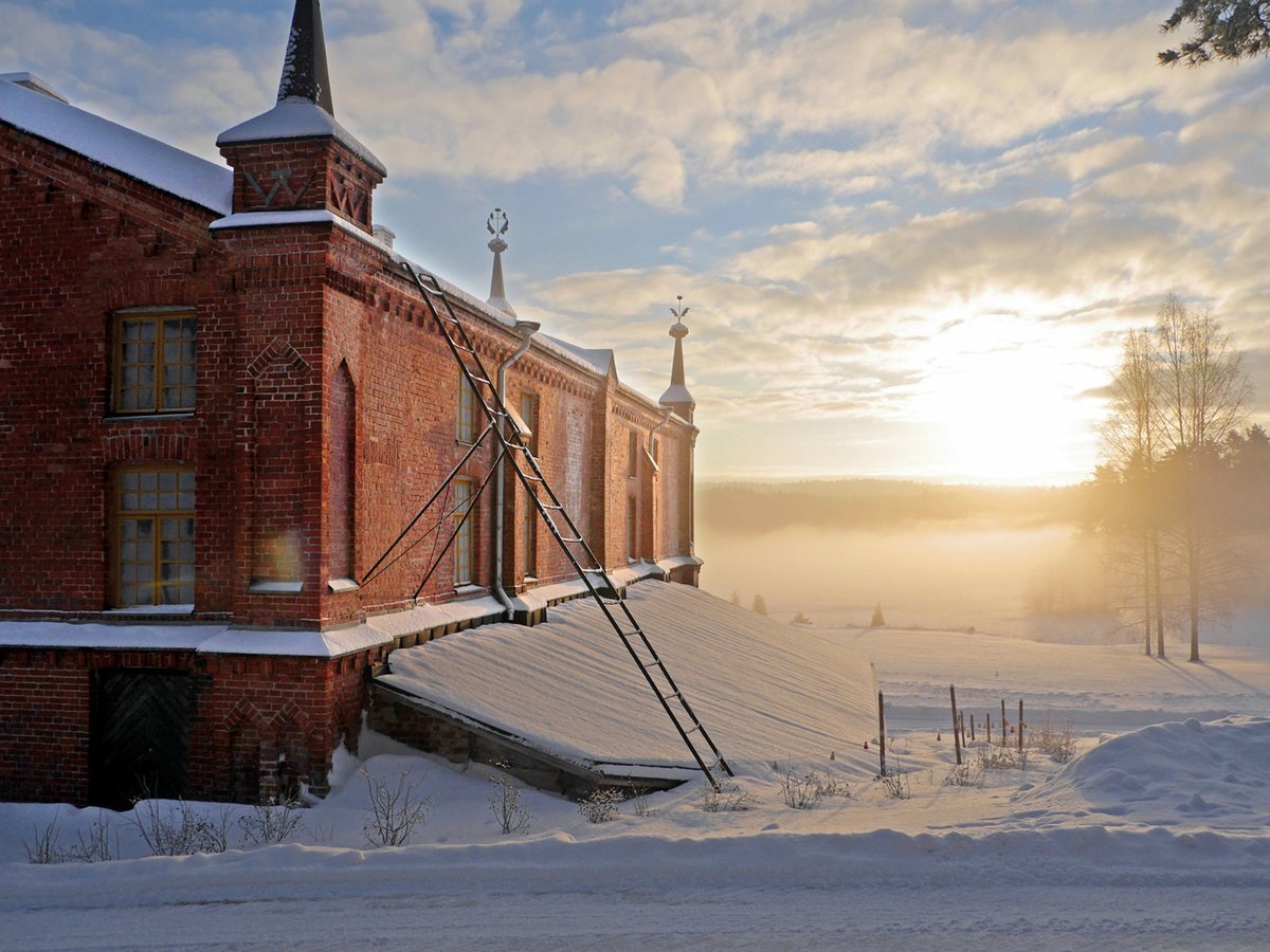 🇫🇮 Hyvää itsenäisyyspäivää! 🕯️🕯️
