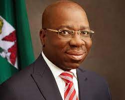 Mitc_Edostate's tweet photo. "Obaseki approves date for payment of 13th month salary for Edo workers"

… December Salary to be paid Dec. 11; 13th month salary, Dec. 27

The Edo State Governor, Mr. Godwin Obaseki, has approved the date for the payment of the 13th month salary pledge to workers in the State. https://t.co/Minaw56IbC