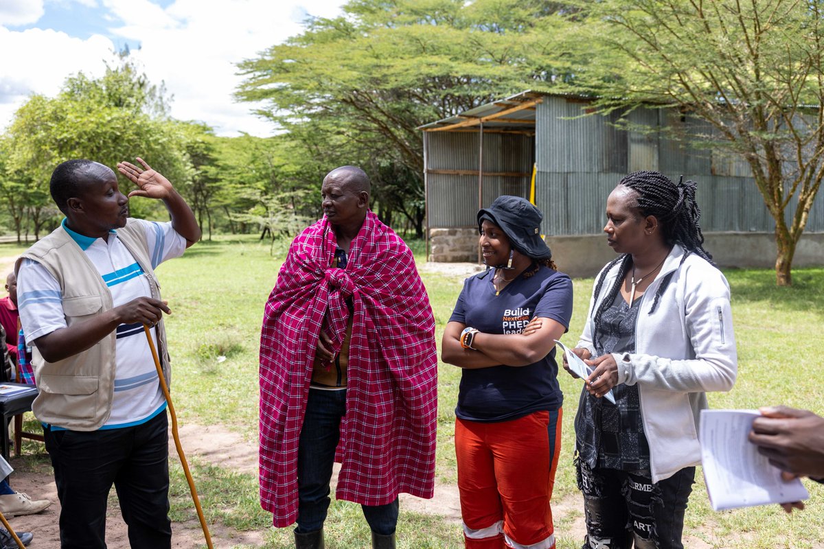 [4/6] The team had an opportunity to meet with The Mara Siana conservancy committee, and rangers who have been trained as FP/RH champions. The rangers, both men and women, also double as ambassadors to educate the community against harmful socio-cultural practices. The great