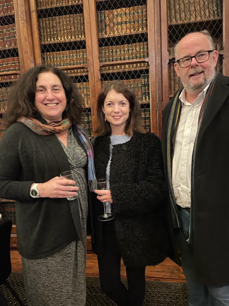 DaraghOConnell's tweet photo. Wonderful evening yesterday in Aula Max to celebrate the UCC President’s Excellence in Teaching Awards with our very own Noreen Kane who won in the PG category👏👏👏@italian_ucc @sllc_ucc @UCC_CIRTL @CACSSS1 @johbees @UCC https://t.co/3HHS3vDOEz