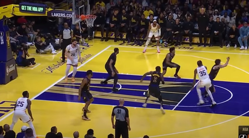 elibol_01's tweet photo. I can already see if LeBron and the Lakers win this tournament, majority of the people who like the idea of the tournament will immediately say this tournament is a horrible idea. #LosAngelesLakers https://t.co/dkGeYtKTAV