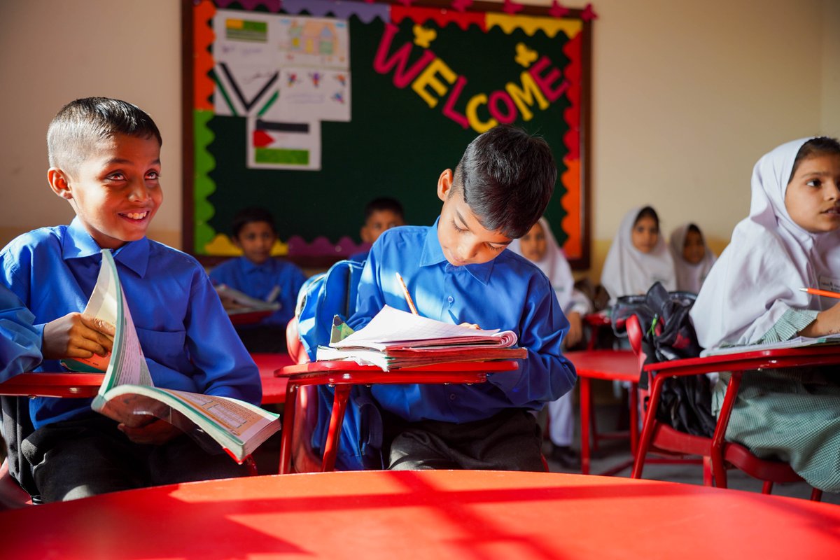 HumanAppealPK's tweet photo. The school will be managed by Read Foundation's incredible team, which has much experience in the education sector. We are thankful to them for their excellent work ensuring the funds we provided are used efficiently to deliver quality education to children. https://t.co/hNb468LEgi
