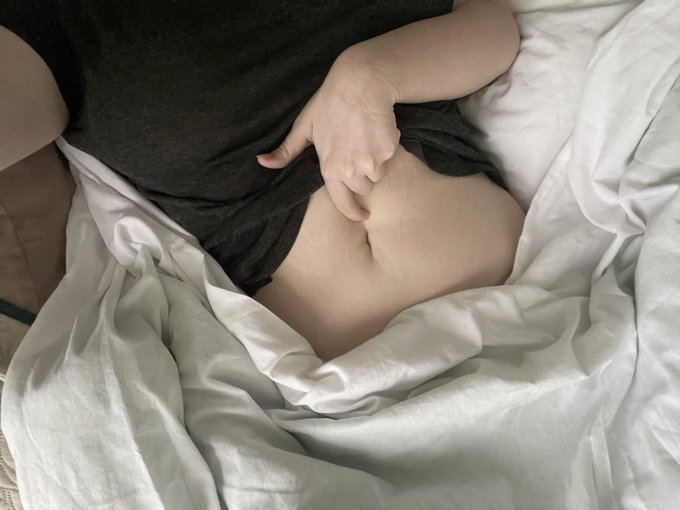 wish life wasn&rsquo;t so busy so i could play with my tummy for you guys more 😭 https://t.co/wVgyvgaTbS