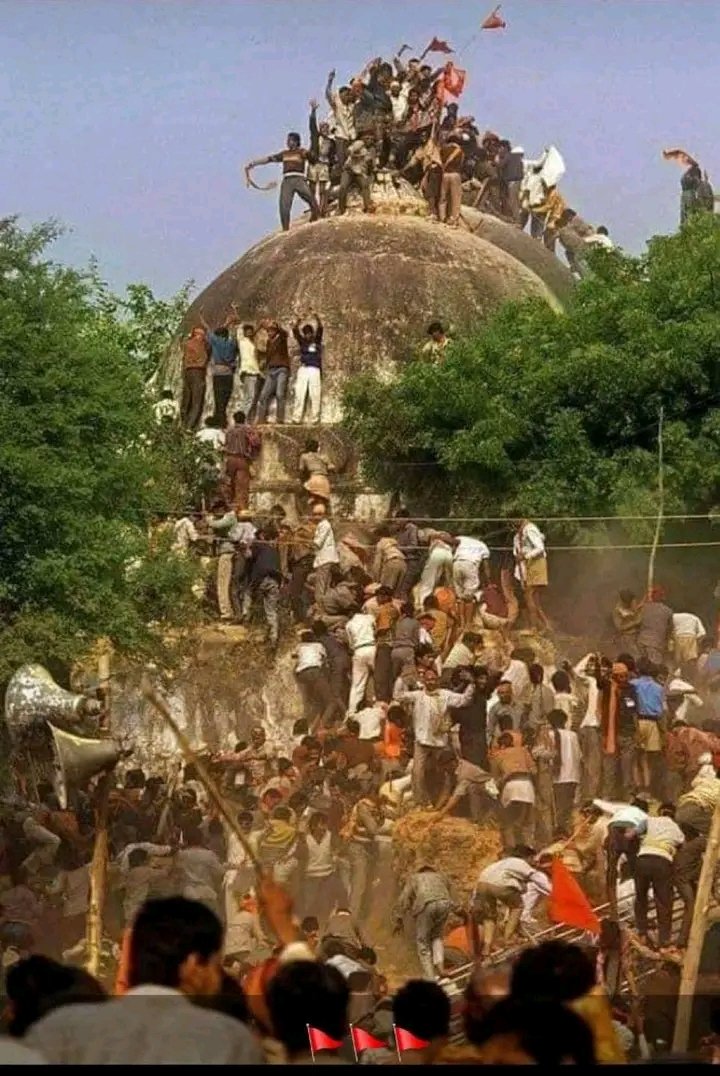 December 6 ,1992 Black Day in the history of India. Murder of Democracy !!! #BabriMasjid