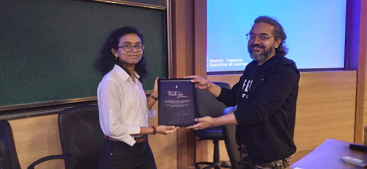 AkshayiWeb's tweet image. Proud to have closed the #IITMumbai #EurekaJunior 4 day bootcamp with a very interesting topic on Sunday 3rd Dec 23, Thanks to #eCell #IITMumbai for giving me this chance to do the closing. Grateful to be doing my bit for the ecosystem. #OmRagadattaThota @iitbombay @ecell_iitb
