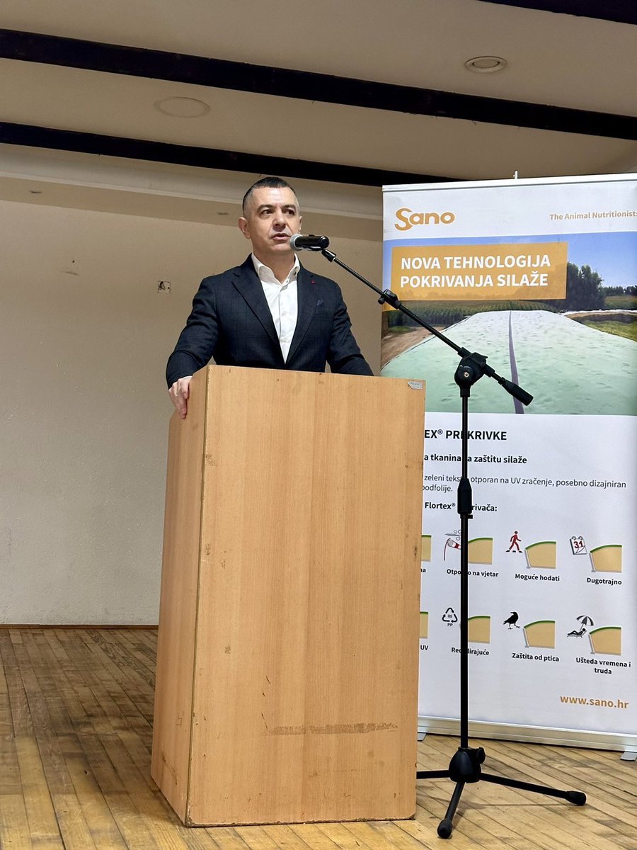 Помоћник министра пољопривреде Саша Лалић отворио je стручни скуп под називом Савремене технологије производње силаже и значај контроле сточних храњива спремљених на фармама у организацији ЈУ “Пољопривредни институт”Републике Српске.