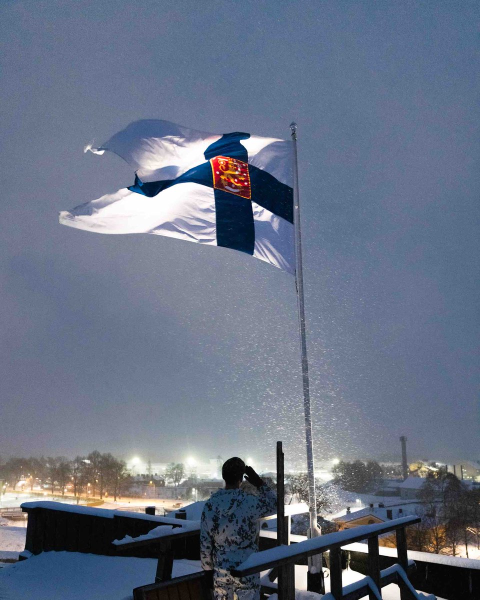 Hyvää itsenäisyyspäivää! Glad självständighetsdag! 🇫🇮
Lämpimät onnittelut ylennetyille ja palkituille ⚔️ 
ruotuvaki.fi/-/ylennykset-j…