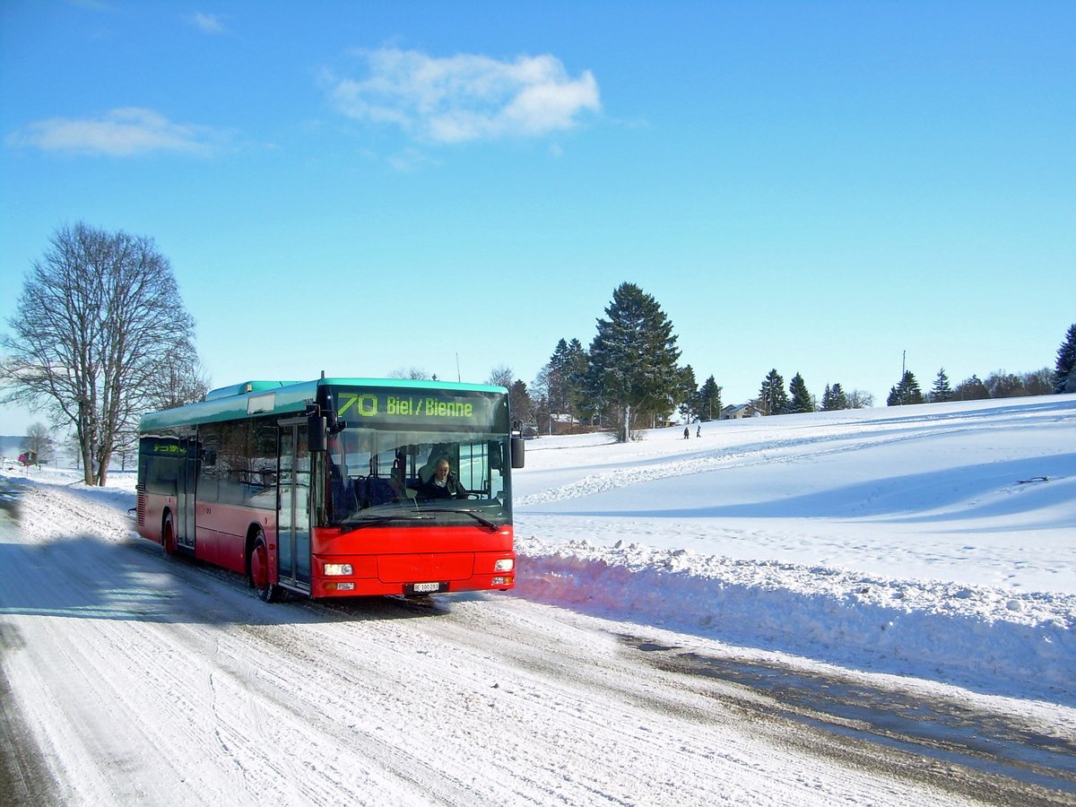 Promontagna's tweet photo. Rekord in sechs Bus alpin Regionen: während der Sommersaison 2023 wurden in den 19 Mitgliedsregionen 125’760 Personen transportiert. Während der #Wintersaison fahren die Busse in sieben Regionen. Die SAB ist einer der Gründer des #BusAlpin. https://t.co/e4uVw8pLvE https://t.co/CuyT7uwjO3