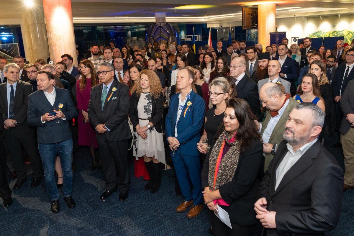 Laura Popescu (@laurapopescumfa) on Twitter photo Honoured to host the reception celebrating the National Day of Romania in London,gathering so many friends&partners,incl UK officials,diplomats&members of the Romanian community.Special thanks to Minister of State <a href="/Nus_Ghani/">Nusrat Ghani MP</a> for the kind words&all the support in enhancing🇷🇴🇬🇧ties Honoured to host the reception celebrating the National Day of Romania in London,gathering so many friends&partners,incl UK officials,diplomats&members of the Romanian community.Special thanks to Minister of State <a href="/Nus_Ghani/">Nusrat Ghani MP</a> for the kind words&all the support in enhancing🇷🇴🇬🇧ties