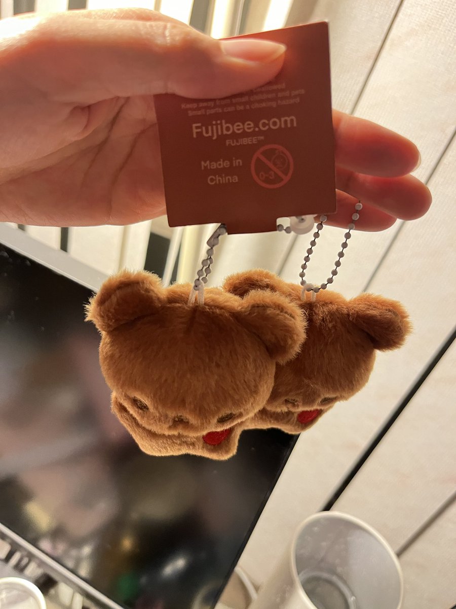 mizuwu's tweet photo. Fujibee bestie teddies for me and my bestie https://t.co/Xxy9Usk80R