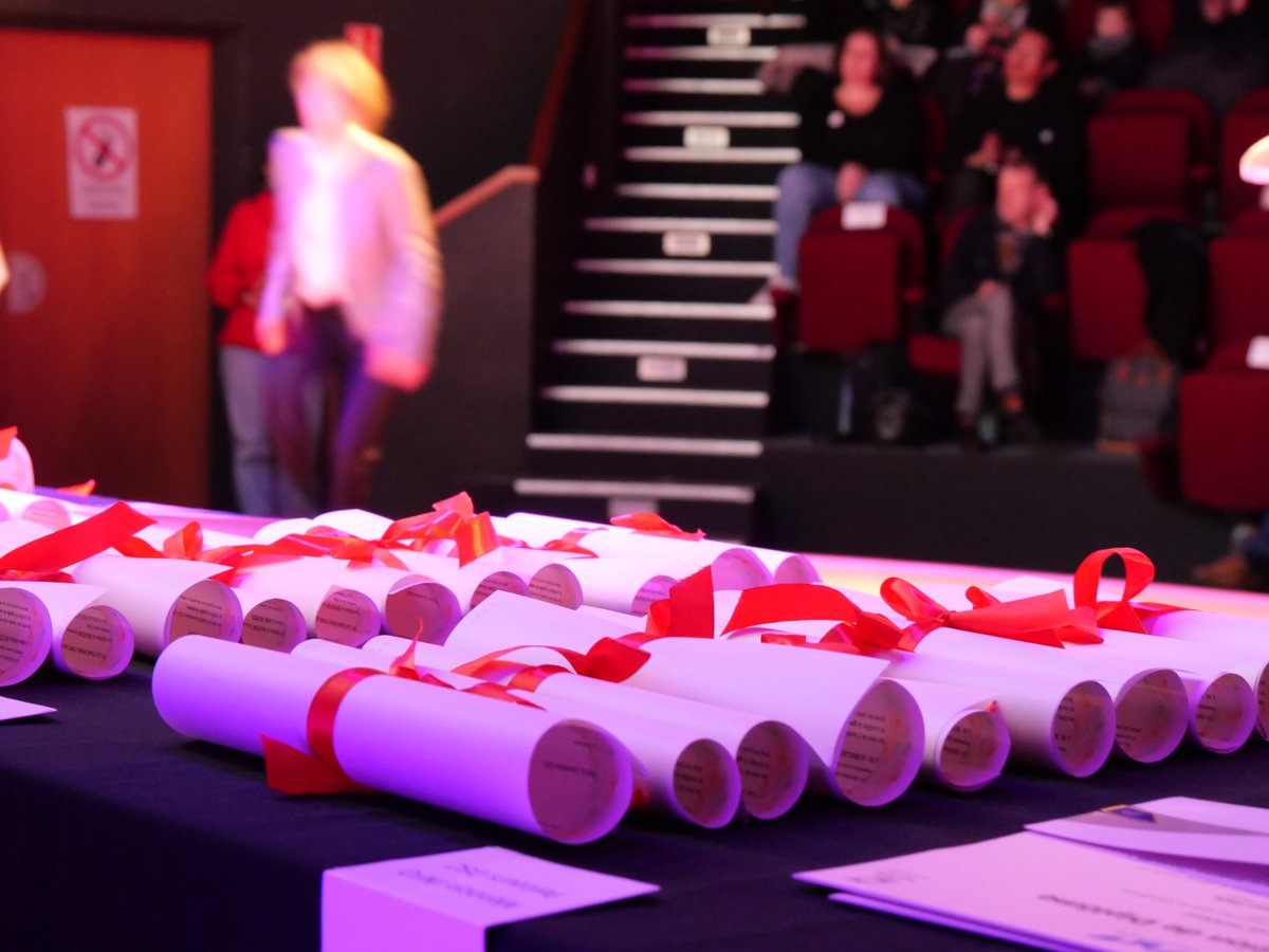 ManutechSleight's tweet image. 🎉[GRADUATION CEREMONY] 🎊 

👩‍🎓 Our 2021-2023 cohort of master students graduated from @Univ_St_Etienne!
#AIMA #PhotonicsEngineering #PSRS #RADMEP #COSI #IMLEX @DegreeMldm  #DSC @OivmD 

👏 Congratulations to all!

@InstitutOptique