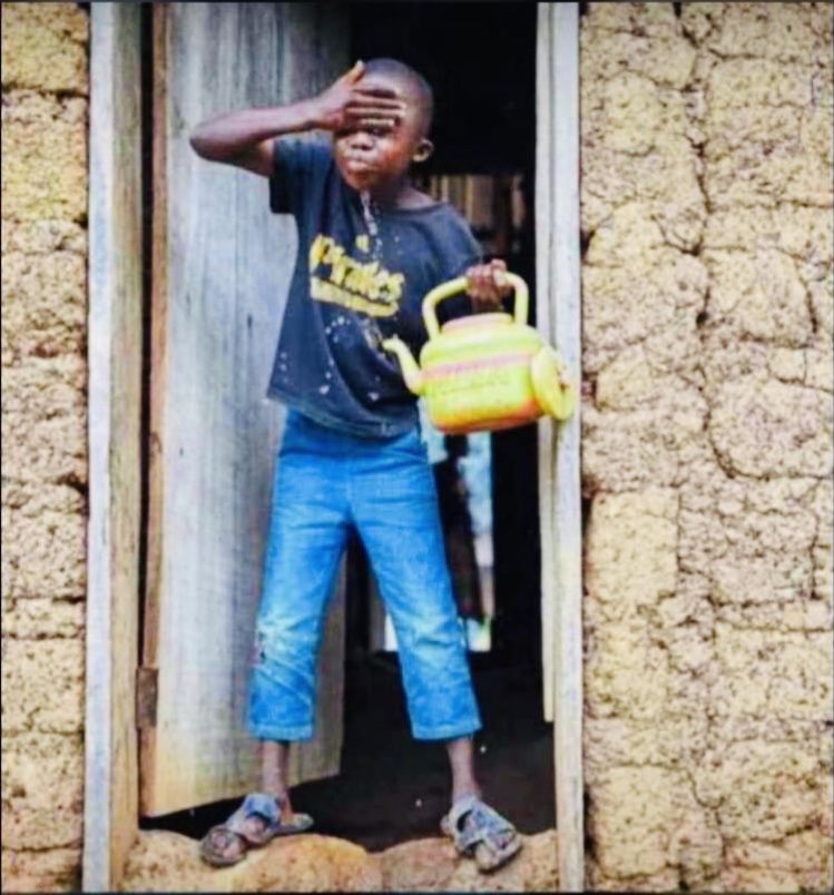 AgboolaEl's tweet photo. Doesn’t matter what time i woke up, at least i woke noni 

GOOD MORNING 👋 https://t.co/XNUvzW8Qwm