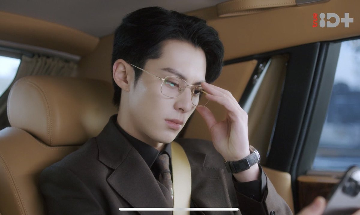 Jshine351's tweet photo. สงสารประธานสือ 🤣🤣🤣 ทุกคนมันสนุกมันตลกมันต้องเศร้ามากแน่ๆ #จีบให้วุ่นลงทุนด้วยรัก https://t.co/iT30AS8MGW