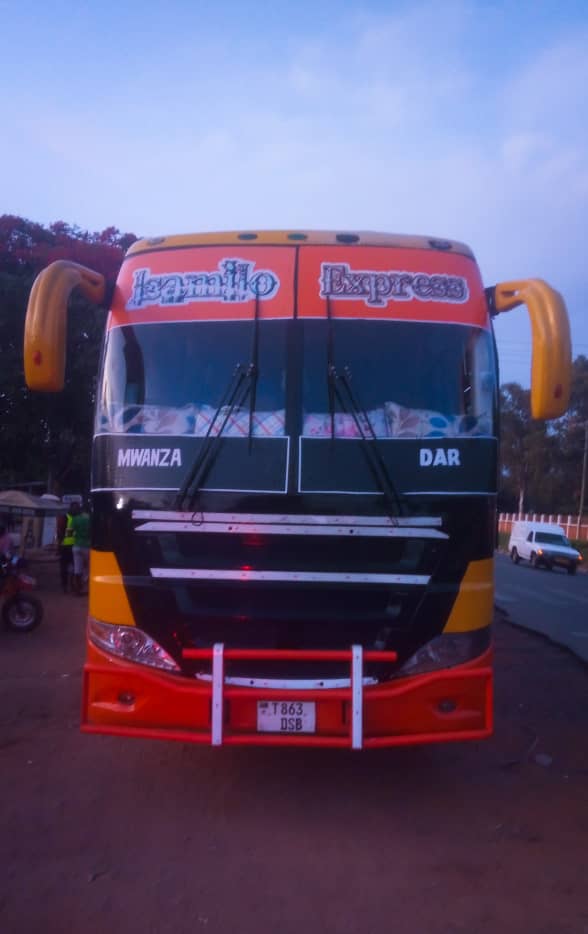 kirigitim's tweet photo. #Isamilo
✍️ Huu ukimya wa #Isamilo ni vipi? Ni muda sasa tokea ameleta kifurushi kipya, chuma karibia zote zimebakia Gonga nyundo tu sasa. Wakati wengine wakienda uchinani yeye anaonekana kama kasusa.
✍️ Unaweza ukawa ukimya wa kishindo? Maana katoka kwenye soko kabisa. Hasikiki kabisa. Ndo anaumaliza mwendo ama ni bussiness Trick anajipanga kuja na makubwa?