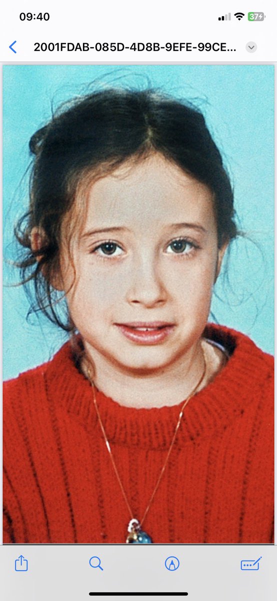 cecileollivier's tweet photo. Procès de #MoniqueOlivier, jour 7.
On va parler d’une enfant qui a hanté 8 juges d’instruction. La parole est aux proches d’Estelle Mouzin, disparue le 9 janvier 2003. Elle est sans doute la dernière victime de Michel Fourniret https://t.co/cmnvky94k0