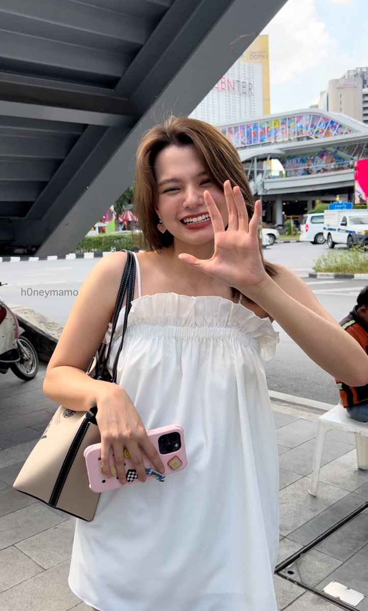 h0neymamo's tweet photo. My sunshine☀️🌅
#beckysangels https://t.co/zMGE6Sr9uy