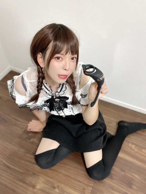 おもちゃをご提供いただきました🫶 カッコイイデザインの電動エネマです！  コックリングの締め付けと会陰部に強烈なローター、加えてアナルずぼずぼでノーハンド射精も余裕でした❤️  購入はこちらから（12/9まで5%OFF） https://t<a href="/tag/ad"class="tags"><span>#ad</span></a>