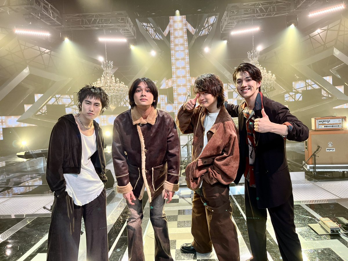 「2023 FNS歌謡祭 第1夜」出演させて頂きました🎸ご覧頂いた皆さん #僕は夢をみてる
トレンド入りもありがとうございました🔥

「Dreamer Drivers」配信中！

🎧配信&amp;DL
dish.lnk.to/DreamerDrivers

📹MusicVideo
youtu.be/YLNMAEuZ3KU

#FNS歌謡祭
#DISHꤷꤷ 
#DISH_DreamerDrivers
<a href="/fns_kayousai/">FNS歌謡祭【公式】</a>