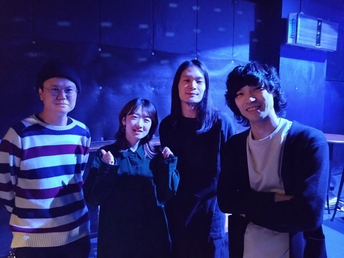 rin_go_go5's tweet photo. 2023.12.06 下北沢ERA
🥛twopack milk🥛
本日はライブをありがとうございました！サインも写真もありがとうございました！

この目でこの耳で確かめたくなる音楽が twopack milkです
#twopackmilk https://t.co/5iFhav7TJi