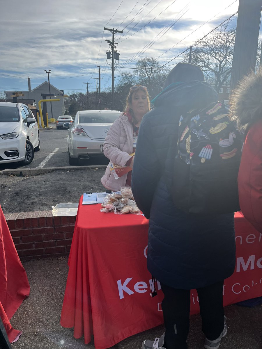 ThawtfulWard7's tweet photo. S/O @DCPoliceDept #6D #Medina @CM_McDuffie #KellyC @DBHRecoversDC @DOES_DC #ProjectEmpowerment for Always supporting #MinnesotaTakeOverTuesday #7F #Ward7StrongerTogether #AllWardsStrongerTogether @ANC7F @Ruff4DC https://t.co/kyJeFK8pXV
