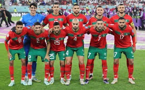 PemanuelPacron's tweet photo. @RafalFernandez1 @srrh_hmz @MoorishMovement A gauche l’equipe du maroc formé à 100% d’etranger 😱🤮🤮🤮. À droite l’equipe de fronsse aka pedoland formé a 100% de vrai jambon beurre patriote 🐷🍷🇫🇷🥖⚜️ https://t.co/z02Mp9uNnv