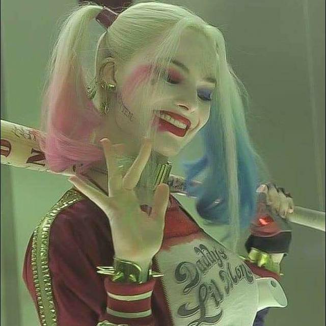 Margot Robbie as harley quinn on the set of suicide squad 2016! 🔥💔