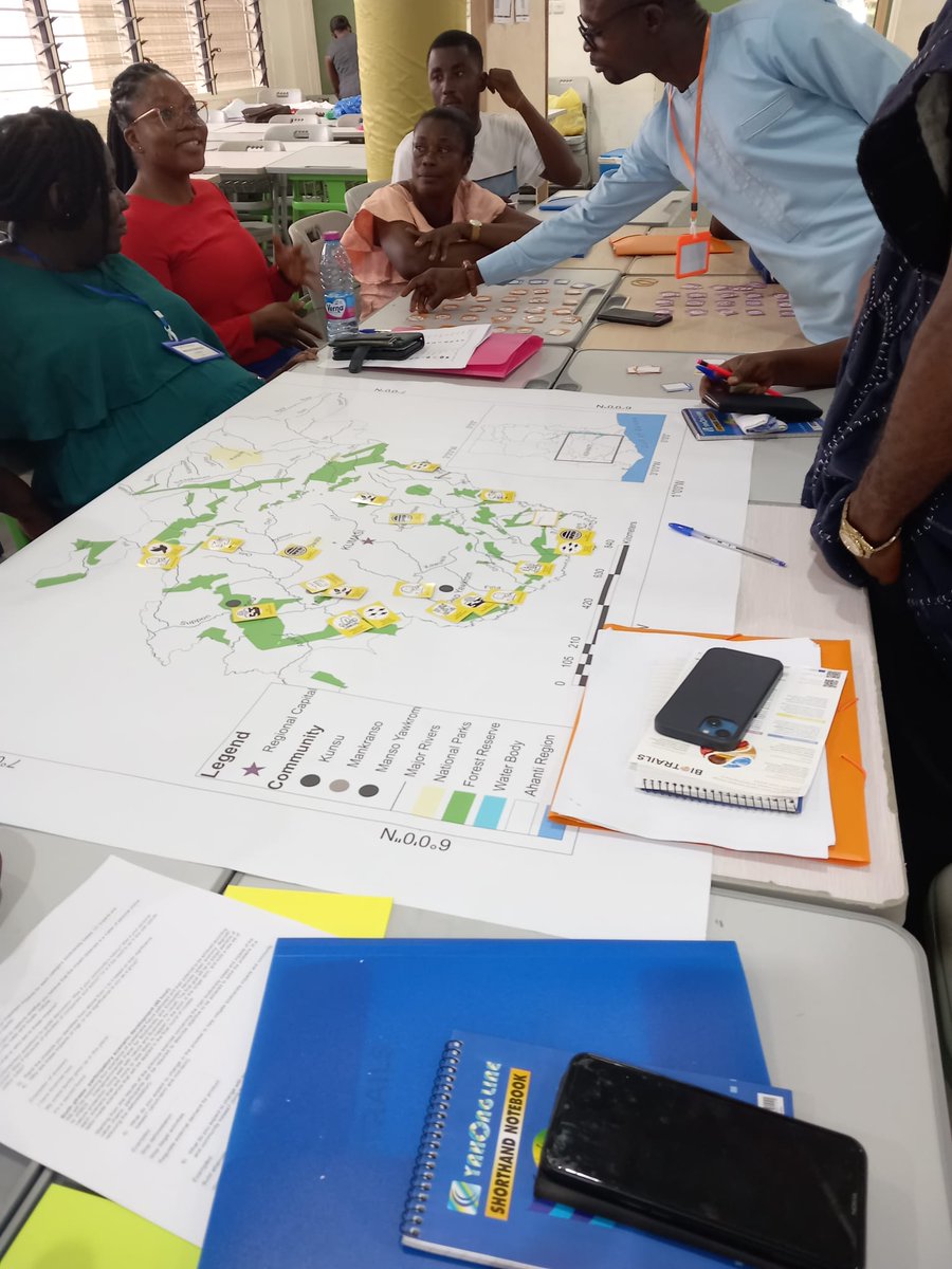 EUBIOTRAILS's tweet photo. On Nov 23, our 2nd #BIOTRAILS workshop took place in Ghana. Around 40 participants discussed with other stakeholders &amp; gave valuable insights into the value chain of gold mining &amp; its impact on #biodiversity &amp; society in Ghana. We���re now working on compiling the workshop results. https://t.co/poOgMIEyrH