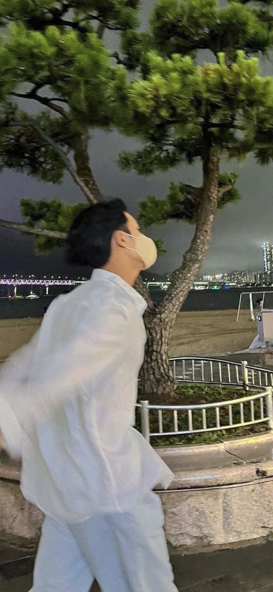 guyss, drop video editan anak anak [17s] yg pke lagu lagu gitu dong yg kalian punya, sender lagi galau butuh asupan boyprenable anak anak🥺

pic agar dinotiss☝🏻