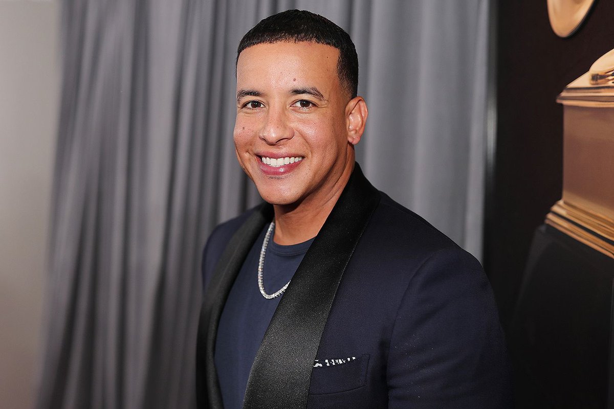 ❌ Daddy Yankee abandonne le Reggaeton pour se consacrer à Jesus. Le roi du genre se retire officiellement du reggaeton pour consacrer sa vie au christianisme. Il espère « évangéliser le monde » et vivre pour Jésus. ✝️