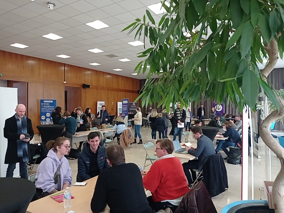 Vous avez un projet de création d'entreprise ? Rejoignez-nous au forum de la création d'entreprise au salon d'honneur de la mairie de Maubeuge ! De nombreux professionnels sont présents pour répondre à vos interrogations. @HlneHatton @poleemploi_HDF <a href="/DeMaced65812397/">De Macedo Gilles pro</a>