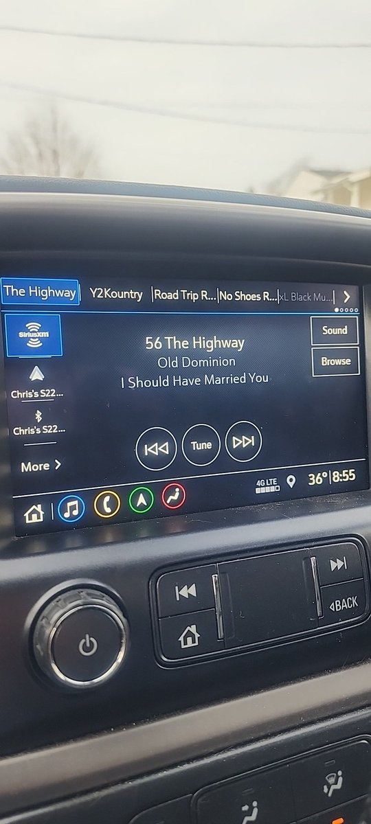 gitrdone923's tweet image. Literally as soon as I shifted into park in front of my house😂
@highwaysiriusxm always plays @OldDominion as soon as I get home to keep me in my truck for 3 more minutes! 
#ODArmy 
#WeAreOldDominion