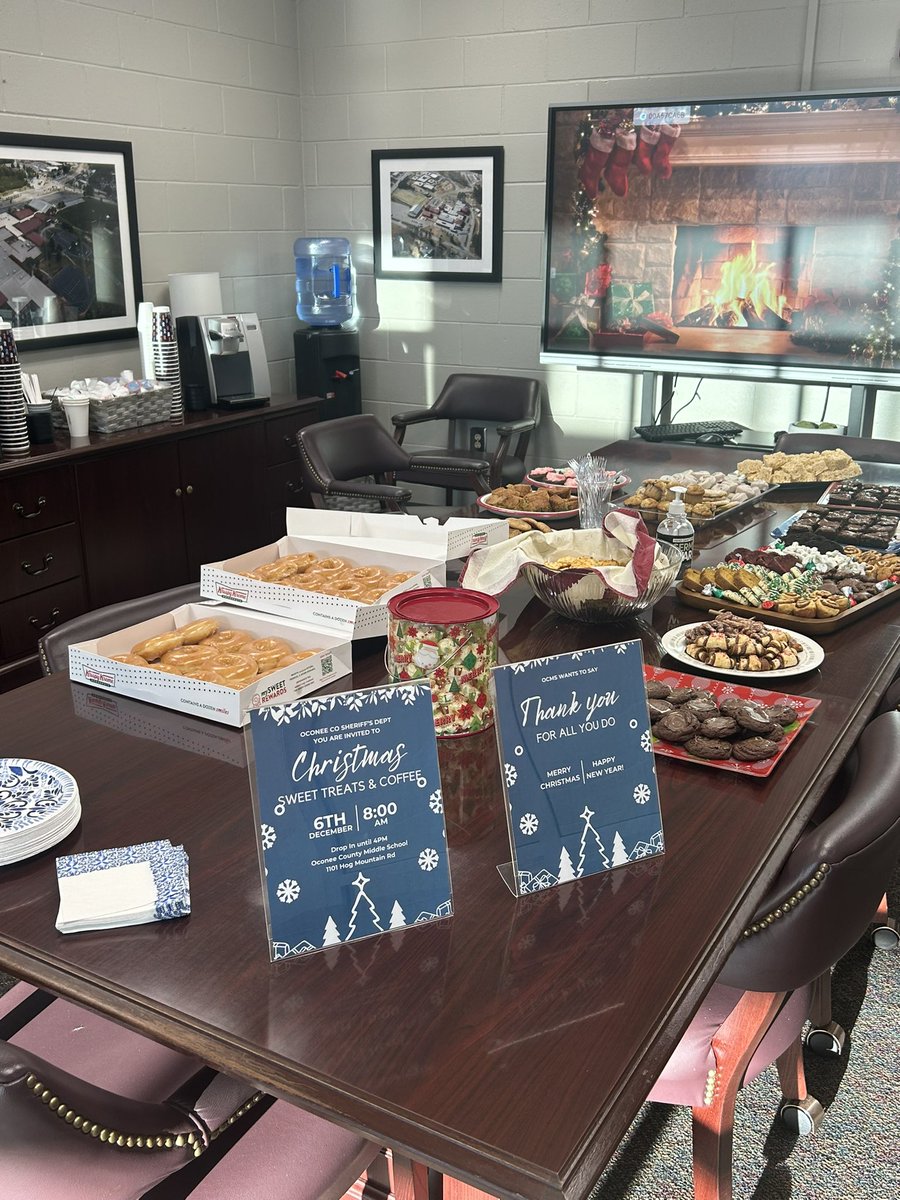 We are ready for the 5th day of OCSpirit! We can’t wait to treat the Oconee County Sheriff’s Department with sweet treats and coffee. Thank you for all you do for us!
