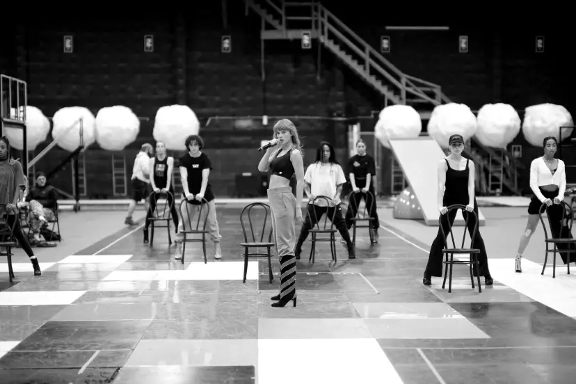taylorswiftbr's tweet image. Taylor contou para a TIME que as preparações para a "The Eras Tour" começaram SEIS MESES antes do primeiro show!

“Todos os dias eu corria na esteira, cantando todo a set list em voz alta. Rápido para músicas rápidas e uma corrida ou caminhada rápida para músicas lentas. Depois…