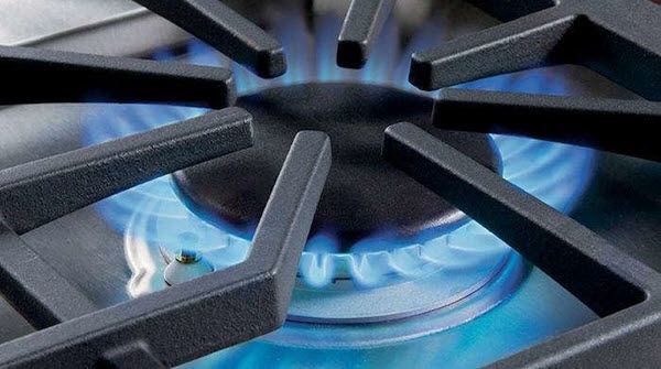 Why Choose A Wolf Oven Range?
Whether you need a gentle melt or simmer or to bring food to a fast boil, user-friendly controls allow you to set the right level with no guesswork. Performance is equally superior at high and low temperatures.

#KitchenAppliances #KitchenDesign